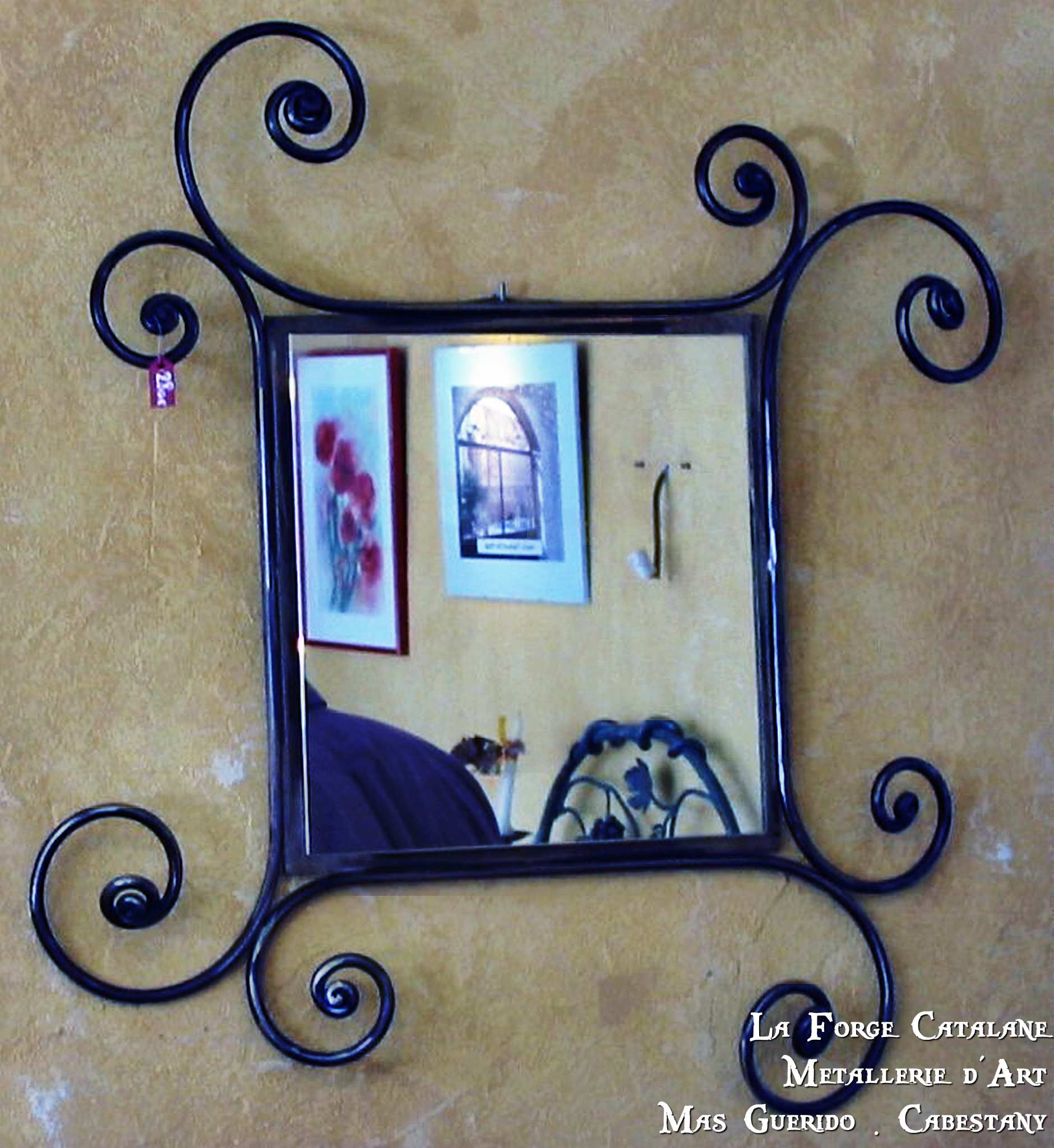 miroir cadre fer avec volutes forge catalane.jpg